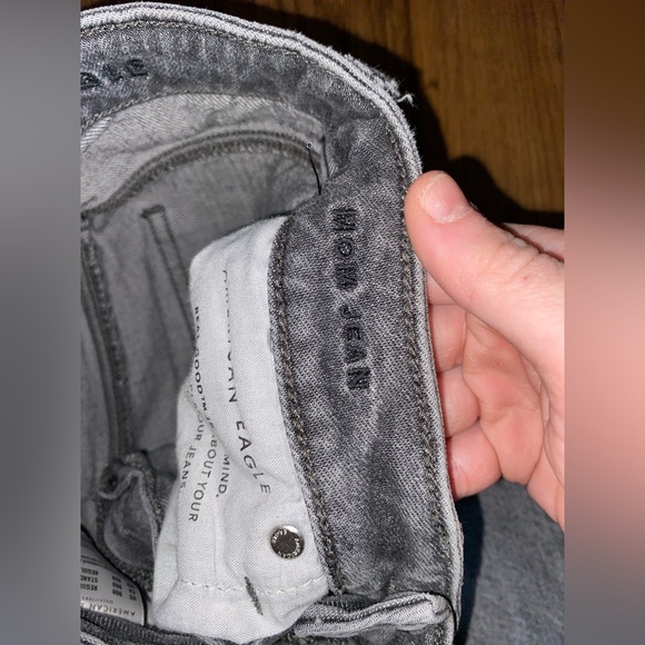 American Eagle Mom Jeans - Picture 3 of 4